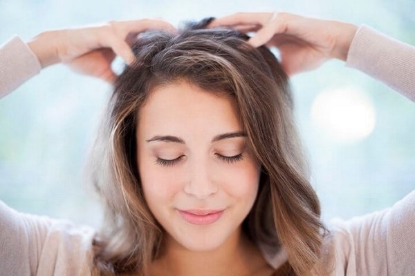 Cách massage đầu giảm đau và xua tan căng thẳng